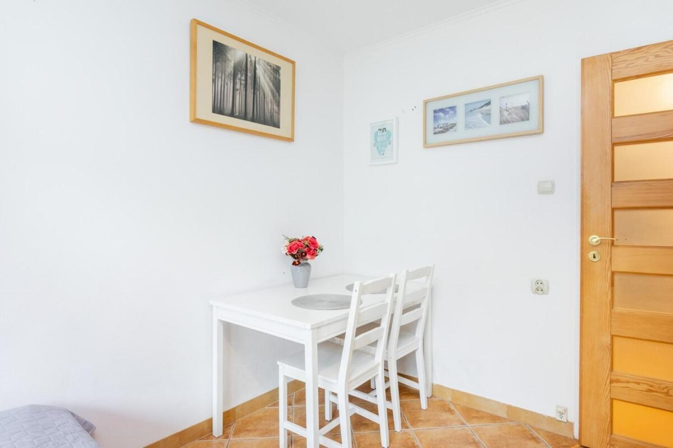 Cinnamon Apartment Metro Swietokrzyska Warschau Exterior foto